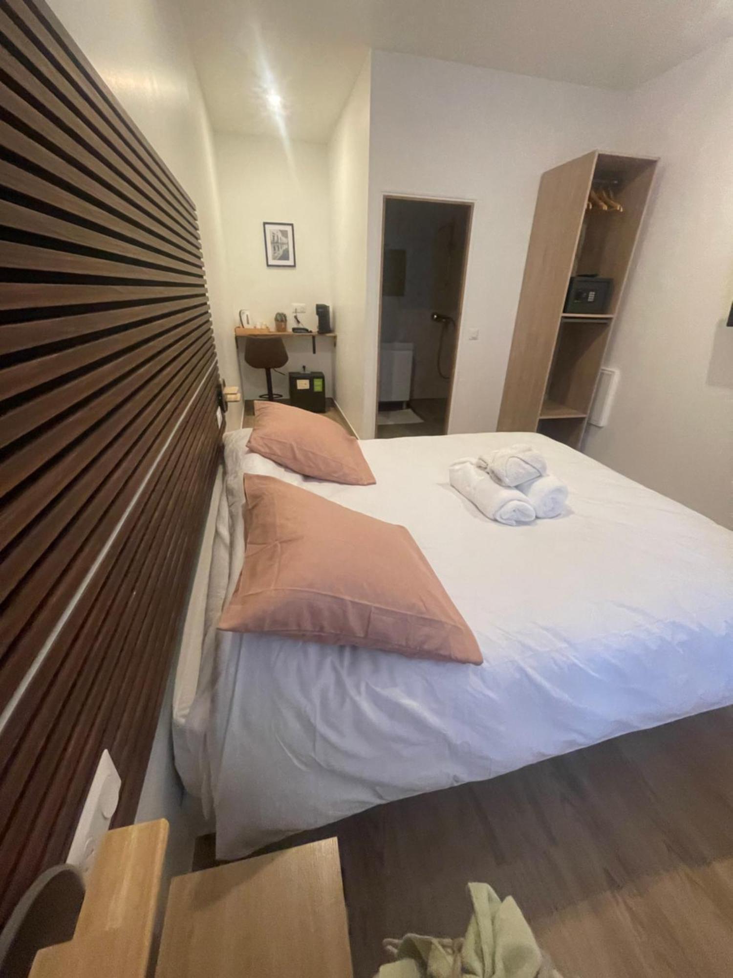 Hotel Du Parc Canal - Stade De France 圣但尼 外观 照片