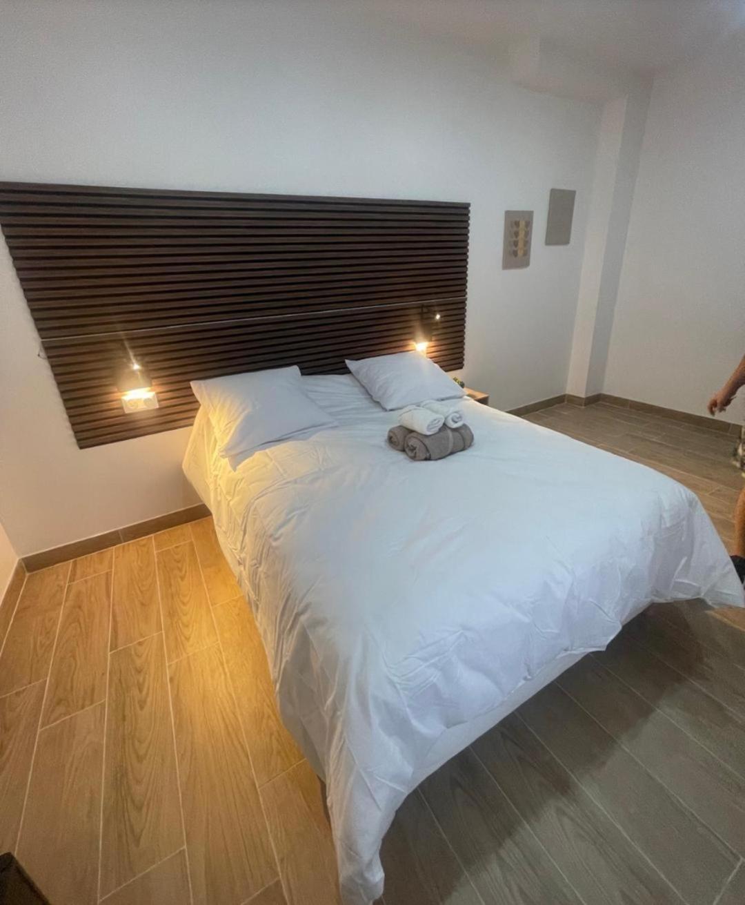 Hotel Du Parc Canal - Stade De France 圣但尼 外观 照片