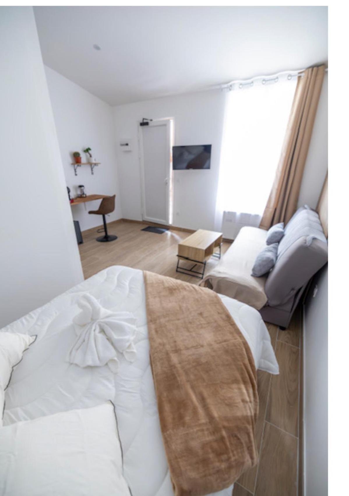 Hotel Du Parc Canal - Stade De France 圣但尼 外观 照片