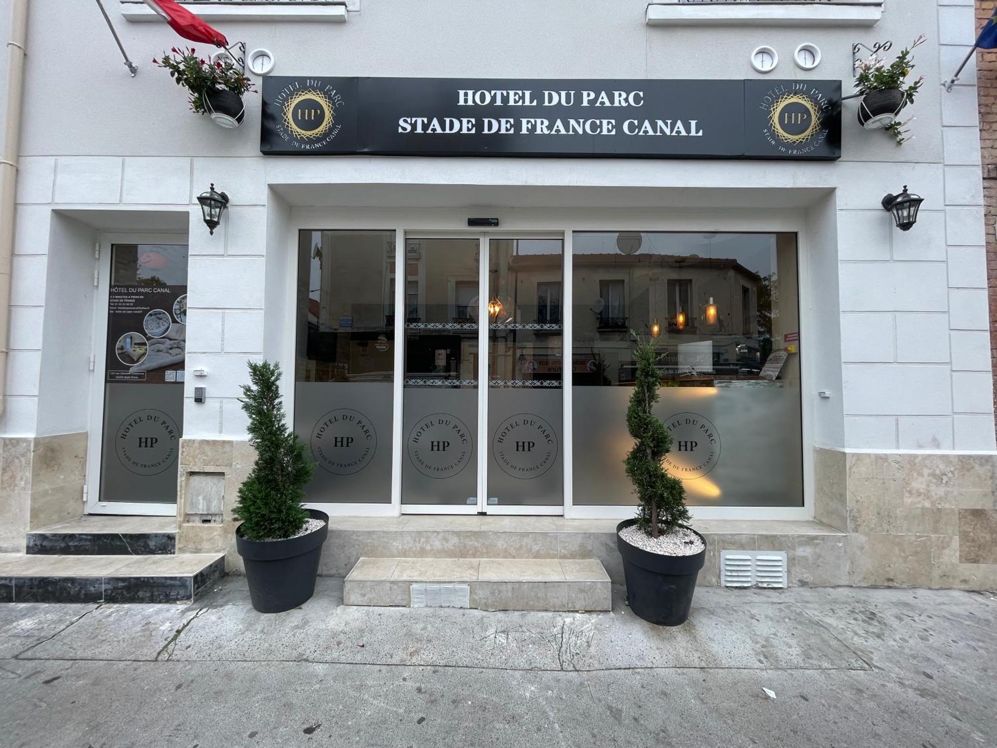 Hotel Du Parc Canal - Stade De France 圣但尼 外观 照片